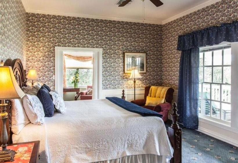 Люкс с Балконом, Rose Hill Retreat Aaa Four Diamond Inn