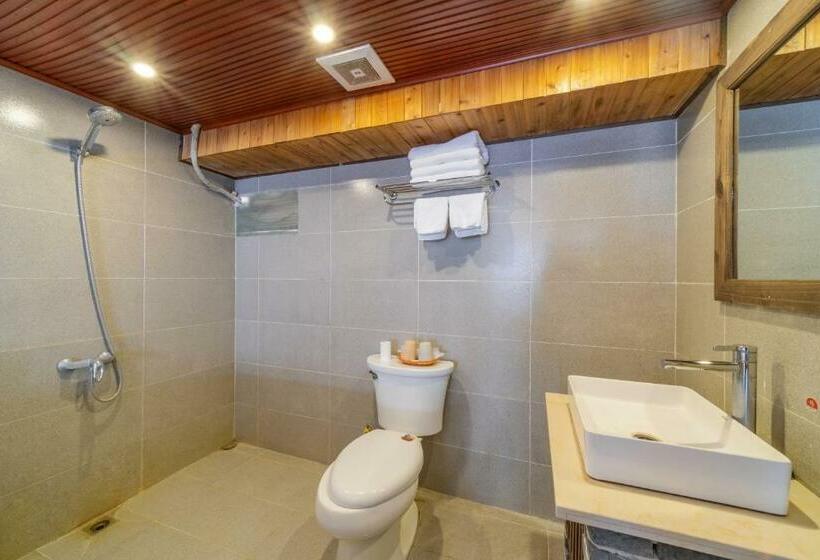 Quarto Estandar, Lewo Guest House