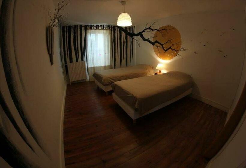 Номер Стандарт, L Auberge Meilhannaise