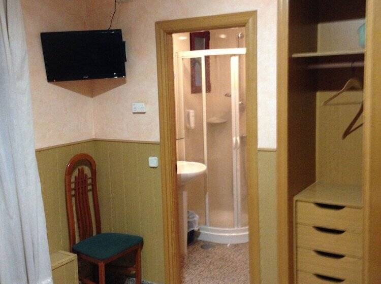 Номер Стандарт, Hostal Juan Xxiii   Madrid Norte