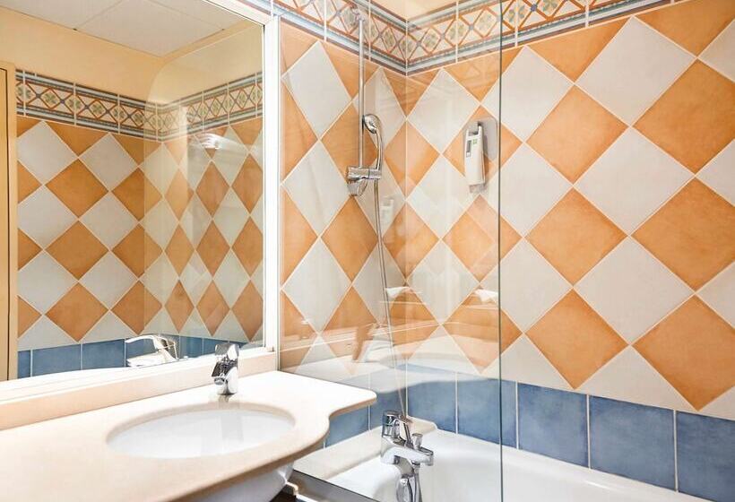 Номер Стандарт, Ibis Styles Arles Palais Des Congrès