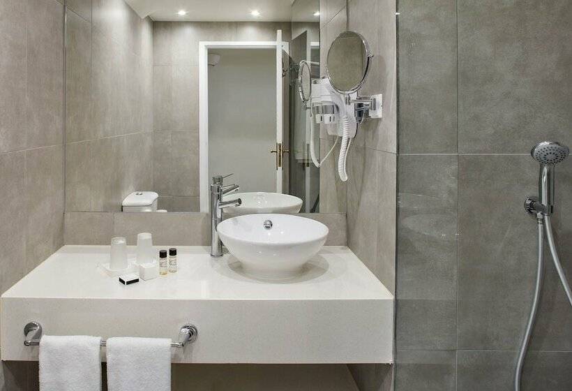 Номер Superior Вид на Бассейн, Tivoli Lagos
