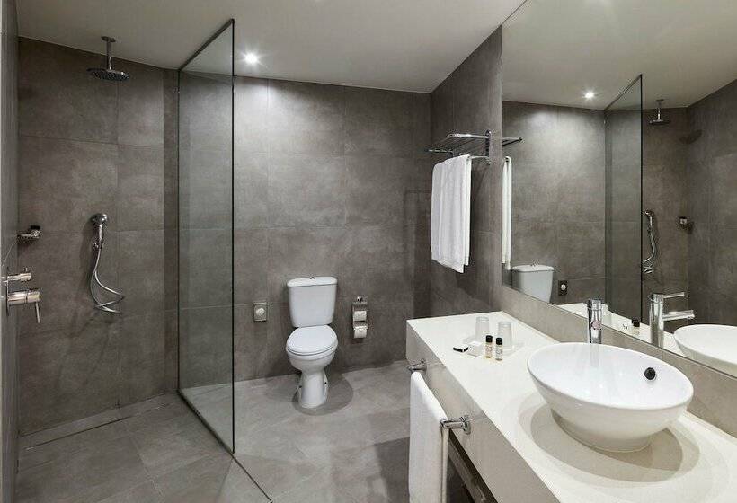 Семейный Номер Deluxe, Tivoli Lagos