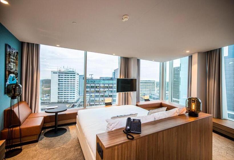 디럭스 룸 킹사이즈 침대, Van Der Valk Hotel Amsterdam Zuidas  Rai