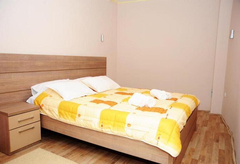 سوییت جونیور, Garni Hotel Crystal Ice