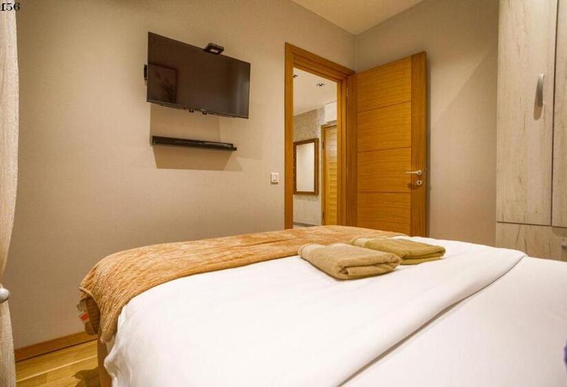 آپارتمان 1 خوابه با چشم‌انداز, Kalman Spa&gym