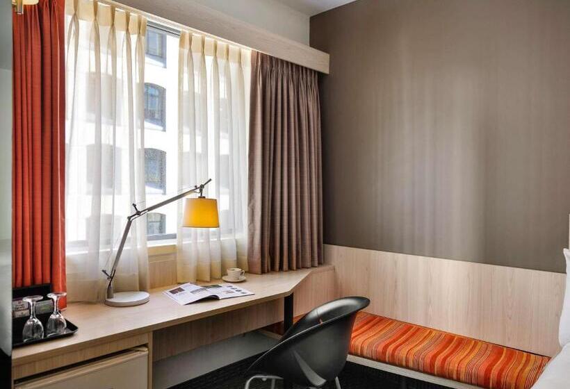 Номер Стандарт, Ibis Wellington