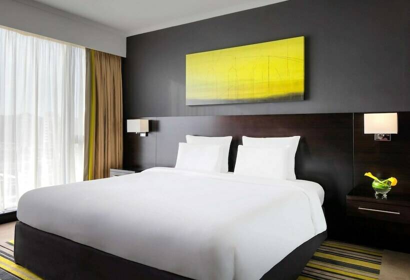 Полулюкс, Pullman Dubai Creek City Centre