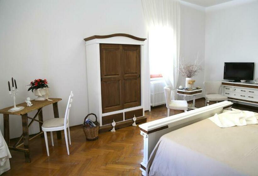 Номер Стандарт, Virò House