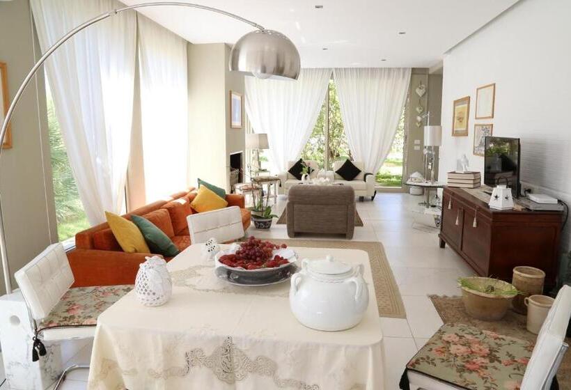 Номер Стандарт, Virò House