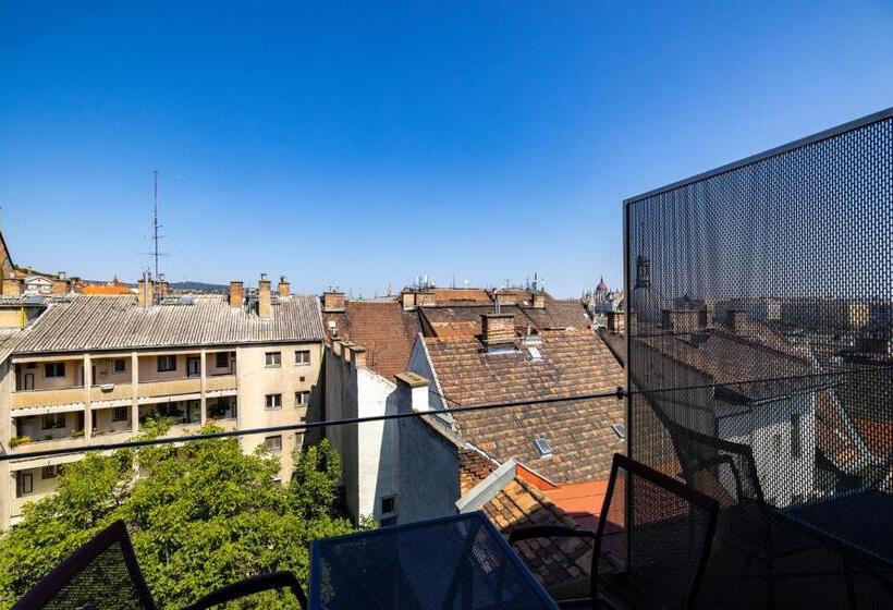 Стандартный плюс номер с видами, Carlton Hotel Buda Castle