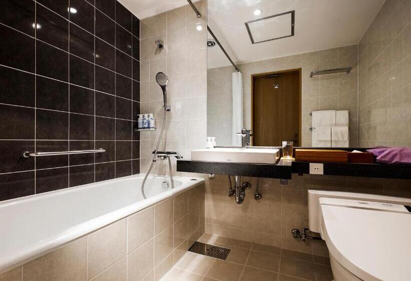 스탠다드 룸 킹사이즈 침대, Rihga Royal Hotel Kyoto