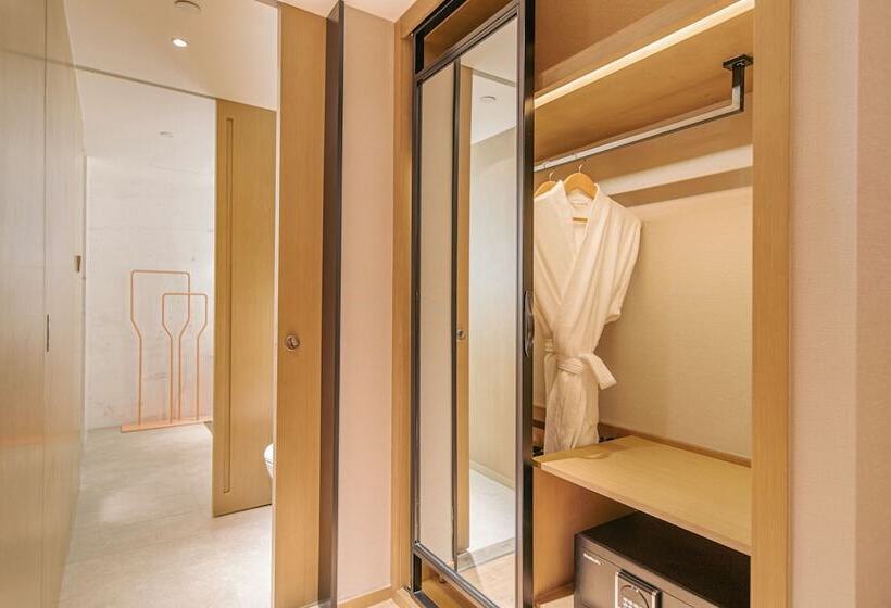 Номер Стандарт, Hilton Garden Inn Xiamen Bailuzhou Park