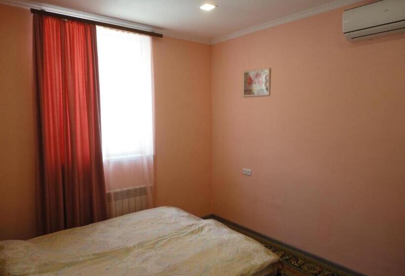 이코노미 룸, Like Home Guesthouse & Tours