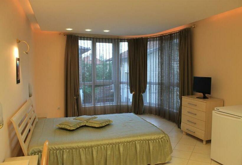 Полулюкс, Stela Guest House