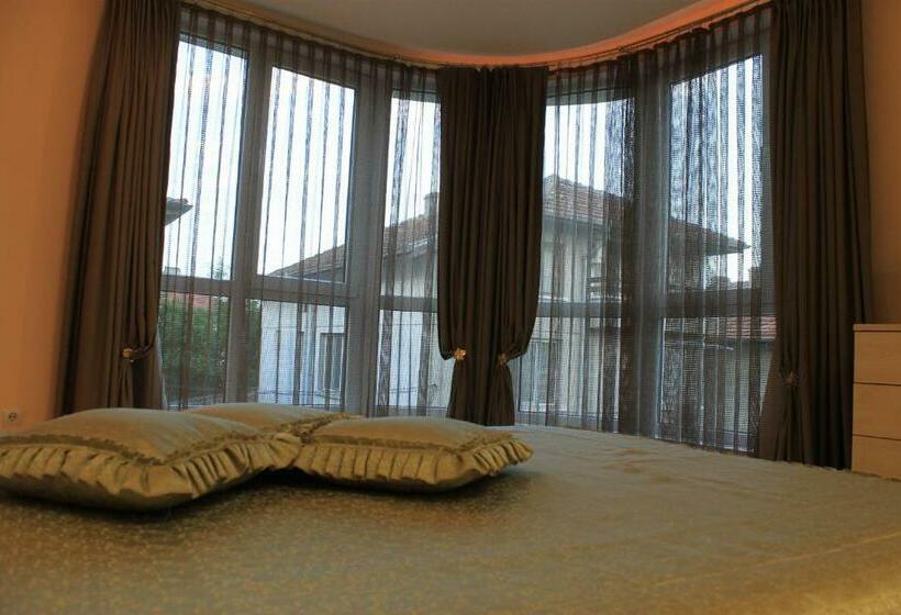 סוויטת ג'וניור, Stela Guest House