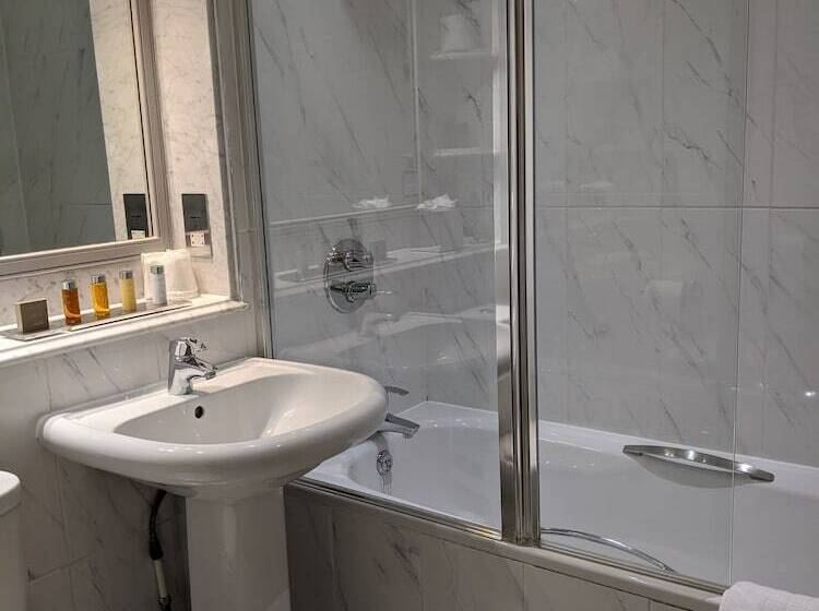 Индивидуальный Номер Interior, Cotswold Lodge