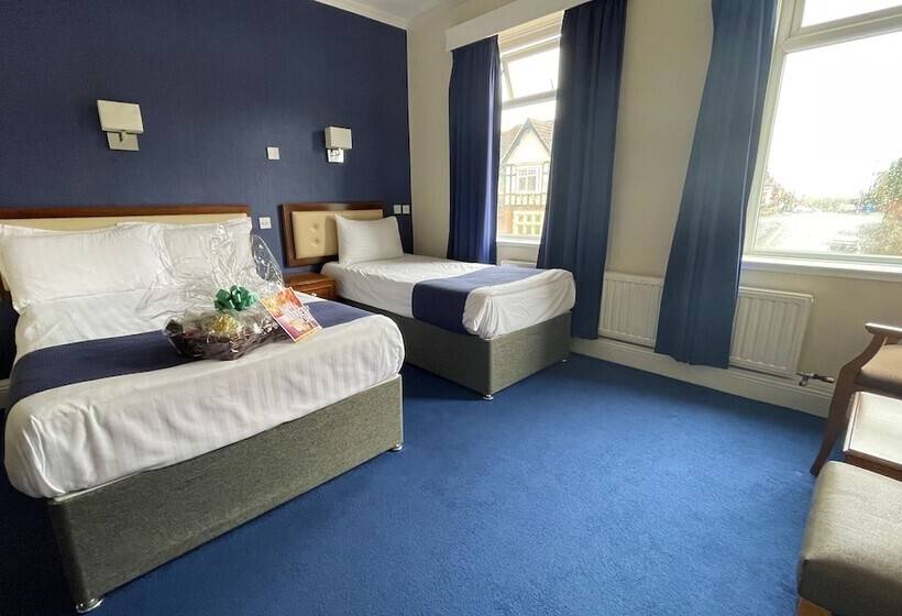 Семейный Номер, The Continental Hotel, Derby