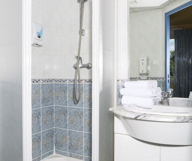 Четырехместный Номер Стандарт, & Residence Avermes