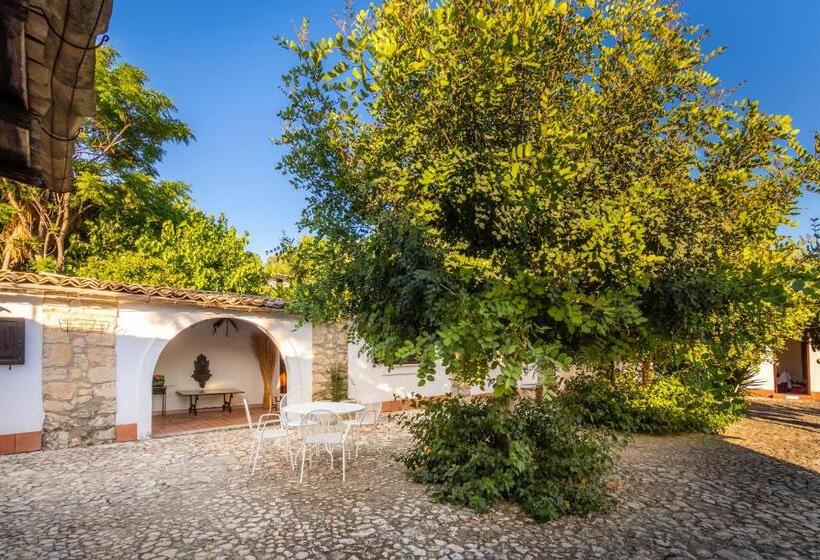 Номер Стандарт, Agriturismo Val Di Noto