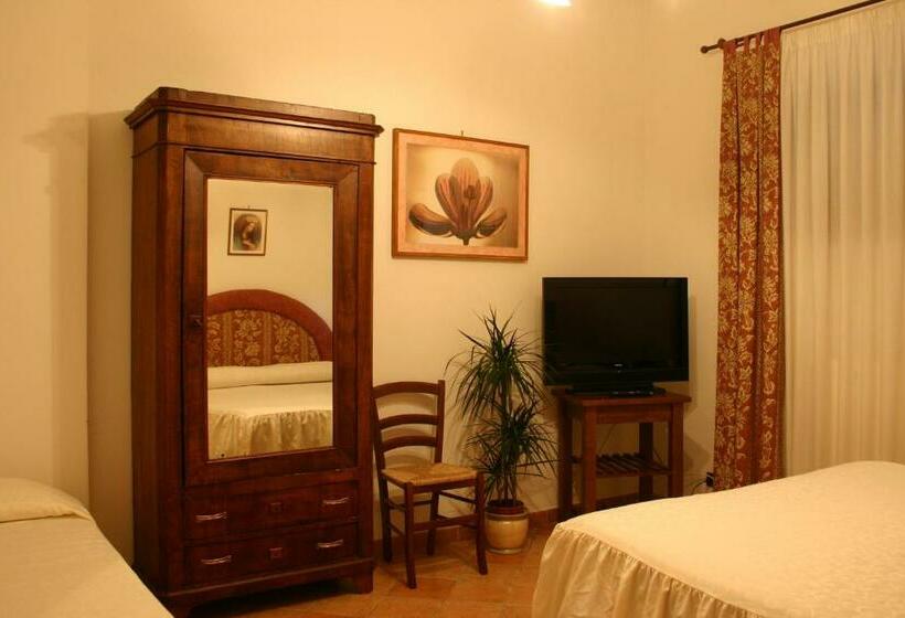 コンフォートトリプルルーム, B&b Le Palme