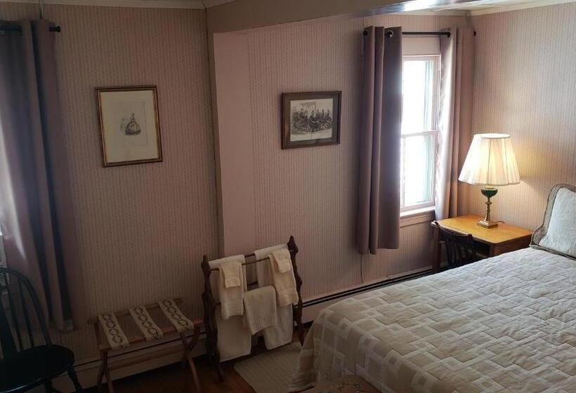 Номер Стандарт Совместная Ванная, Hawks House Inn