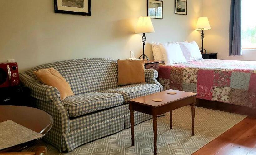 Номер Стандарт, Hawks House Inn