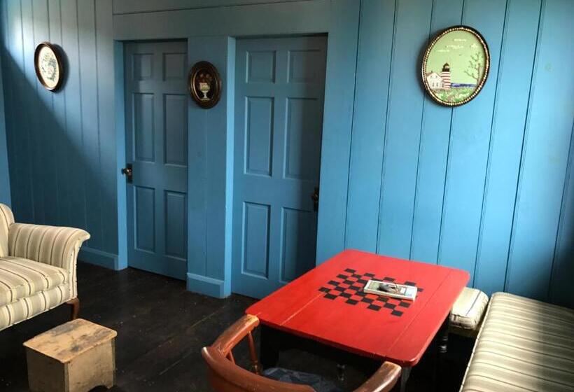 Дом 2 Спальни, West Quoddy Station Llc