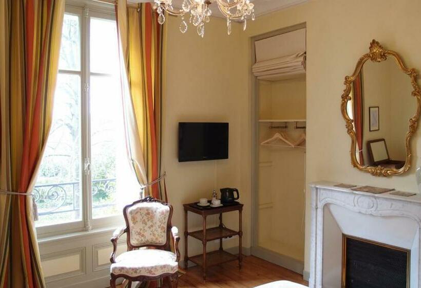 Номер Superior, Château De Launay