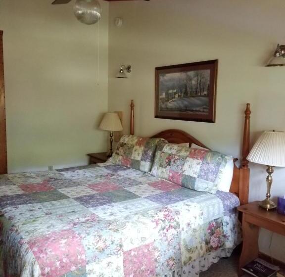 Люкс Deluxe Кровать Кинг, Trails End Inn