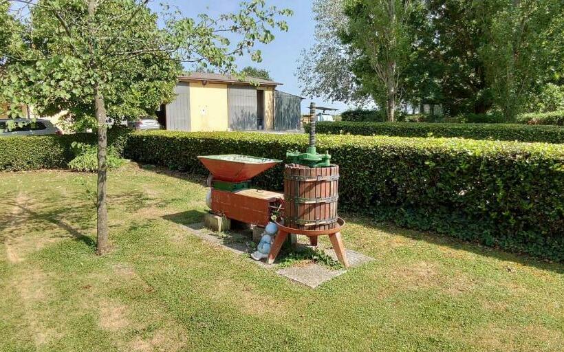 Апартаменты 1 Спальня Нижний Этаж, Agriturismo La Fraterna