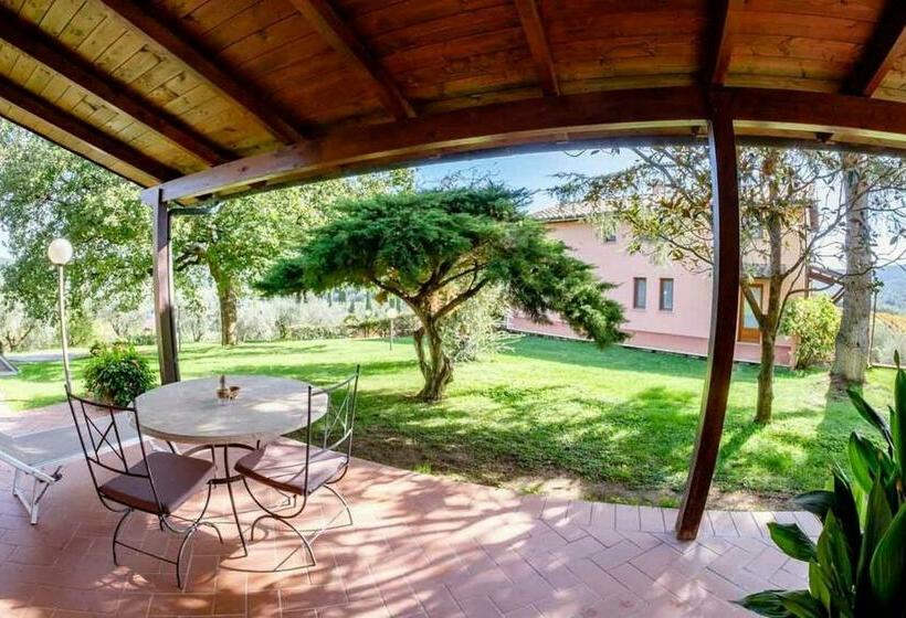 Номер Стандарт, Agriturismo Poggio Corbello