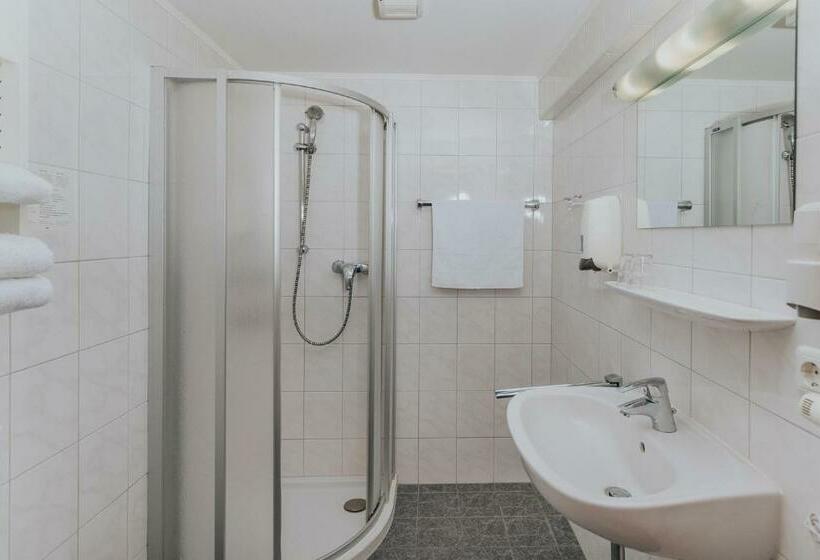 Семейный Номер, Friesacherhof