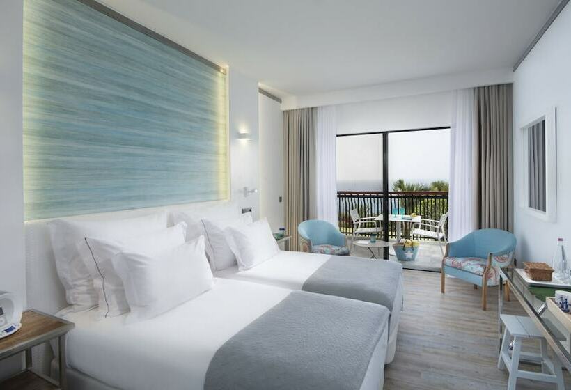 غرفة قياسية مطلّة علي البحر, Baia Azul