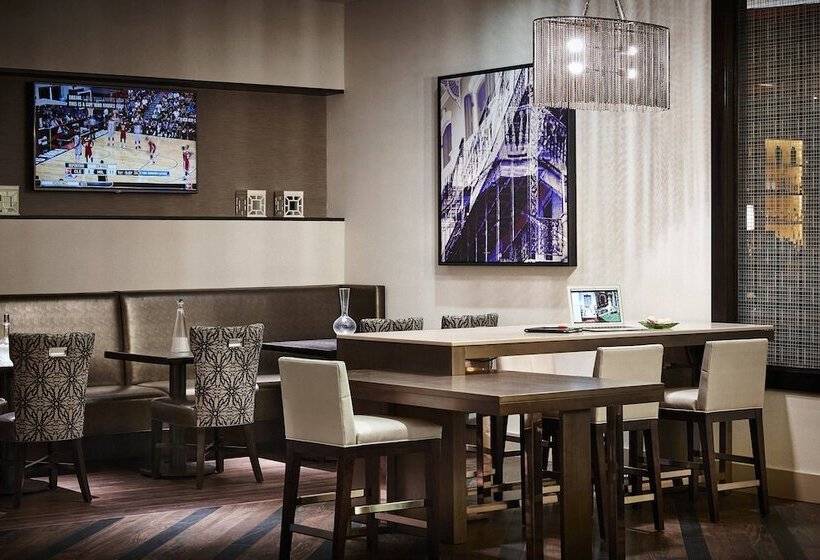 Quarto Club, New Orleans Marriott