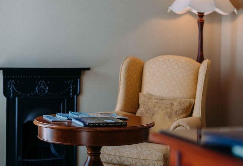Полулюкс, Sheedys Boutique Hotel & Restaurant