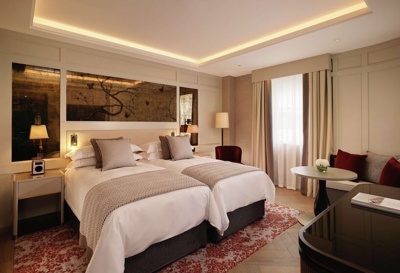 Номер Deluxe, The Biltmore Mayfair