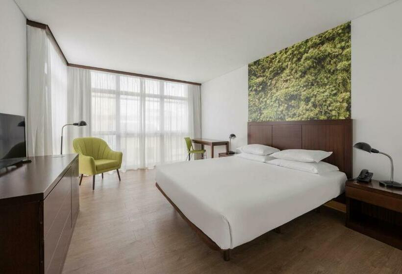 Номер Стандарт, Neat Hotel Avenida