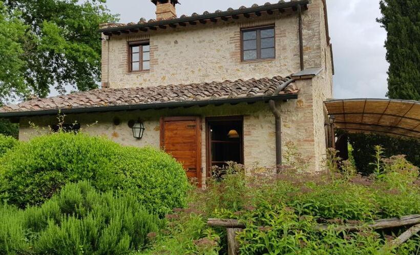 Дом 3 Спальни, Poggio Al Palio