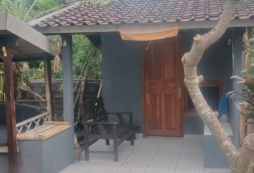 Номер Deluxe Вид на Сад, Taman Menjangan Homestay By Snorkelingmenjangan