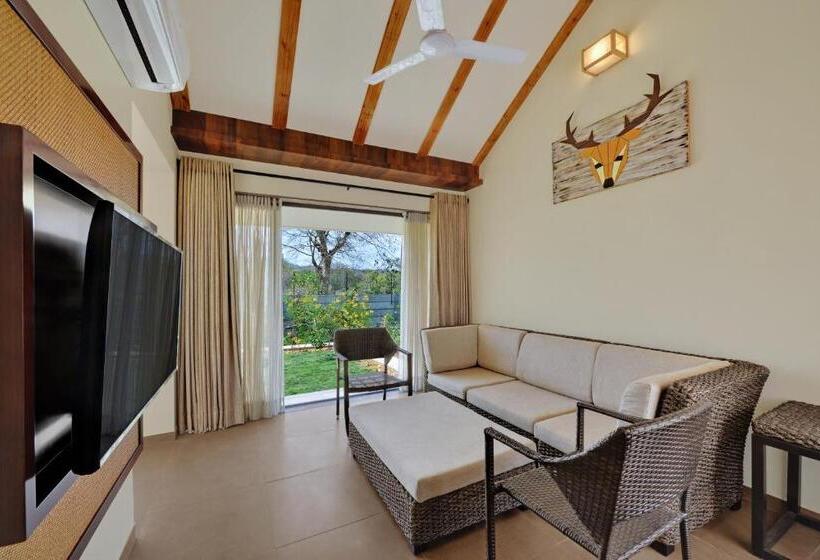 套房带园景, The Fern Sattva Resort Polo Forest