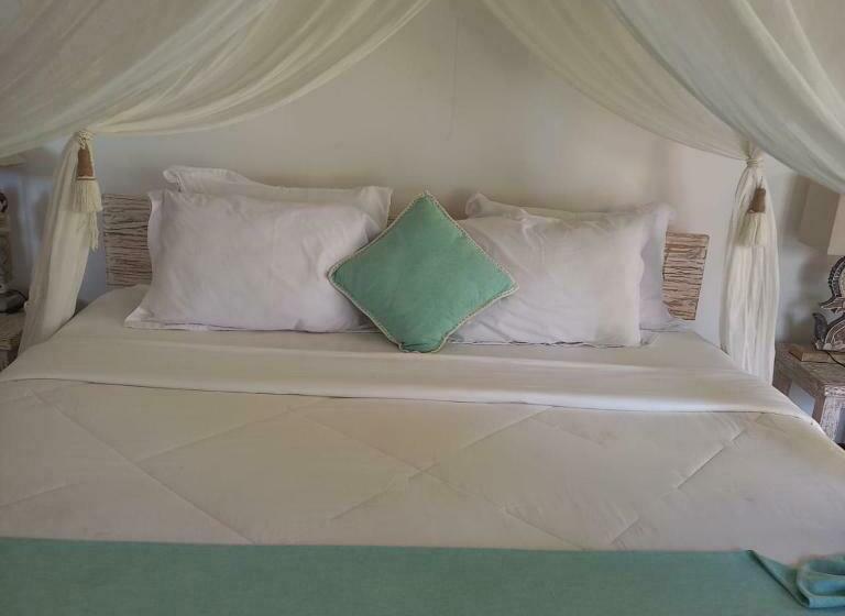Бунгало Deluxe, Rua Beach Resort Sumba