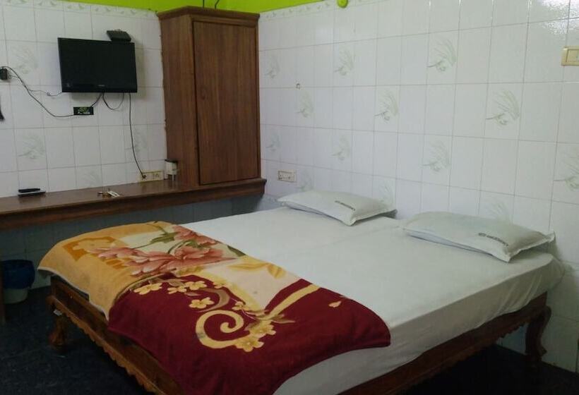 Номер Deluxe, Iroomz Nama Residency
