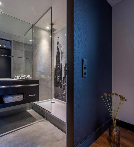 اتاق پریمیوم با بالکن, Radisson Blu Hotel Köln