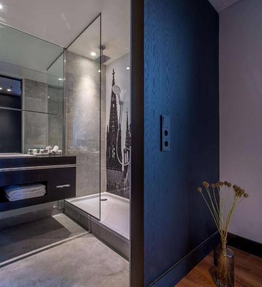 اتاق پریمیوم با بالکن, Radisson Blu Hotel Köln