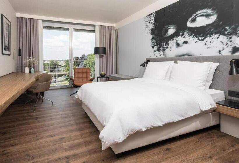 Номер Премиум Вид на Город, Radisson Blu Hotel Köln