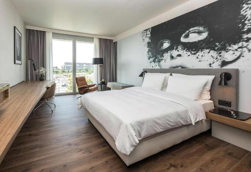 Номер Стандарт, Radisson Blu Hotel Köln