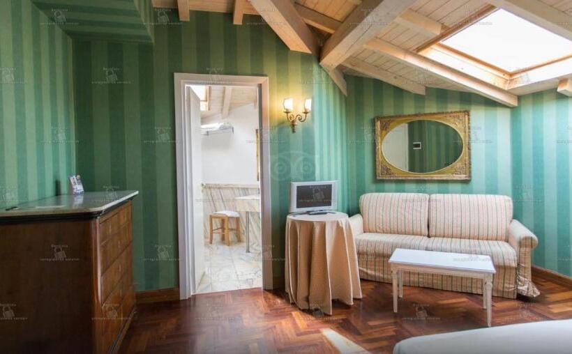 اتاق لوکس, Unahotels One Catania