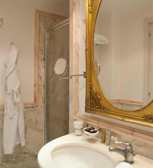 اتاق استاندارد چهار تخته, Unahotels One Catania