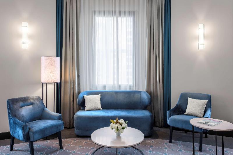 스위트, Radisson Blu Plaza Hotel Sydney